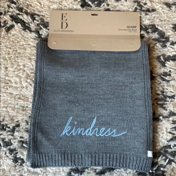 Ellen Degeneres Scarf - Picture 1 of 2
